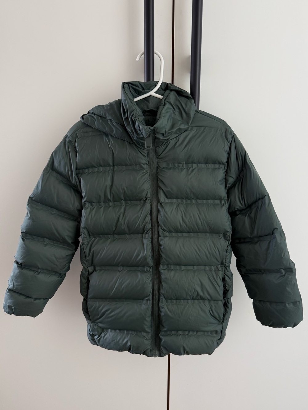 Zara Light Packable Down Puffer Coat - Kids 6/7
With Stuff Sack